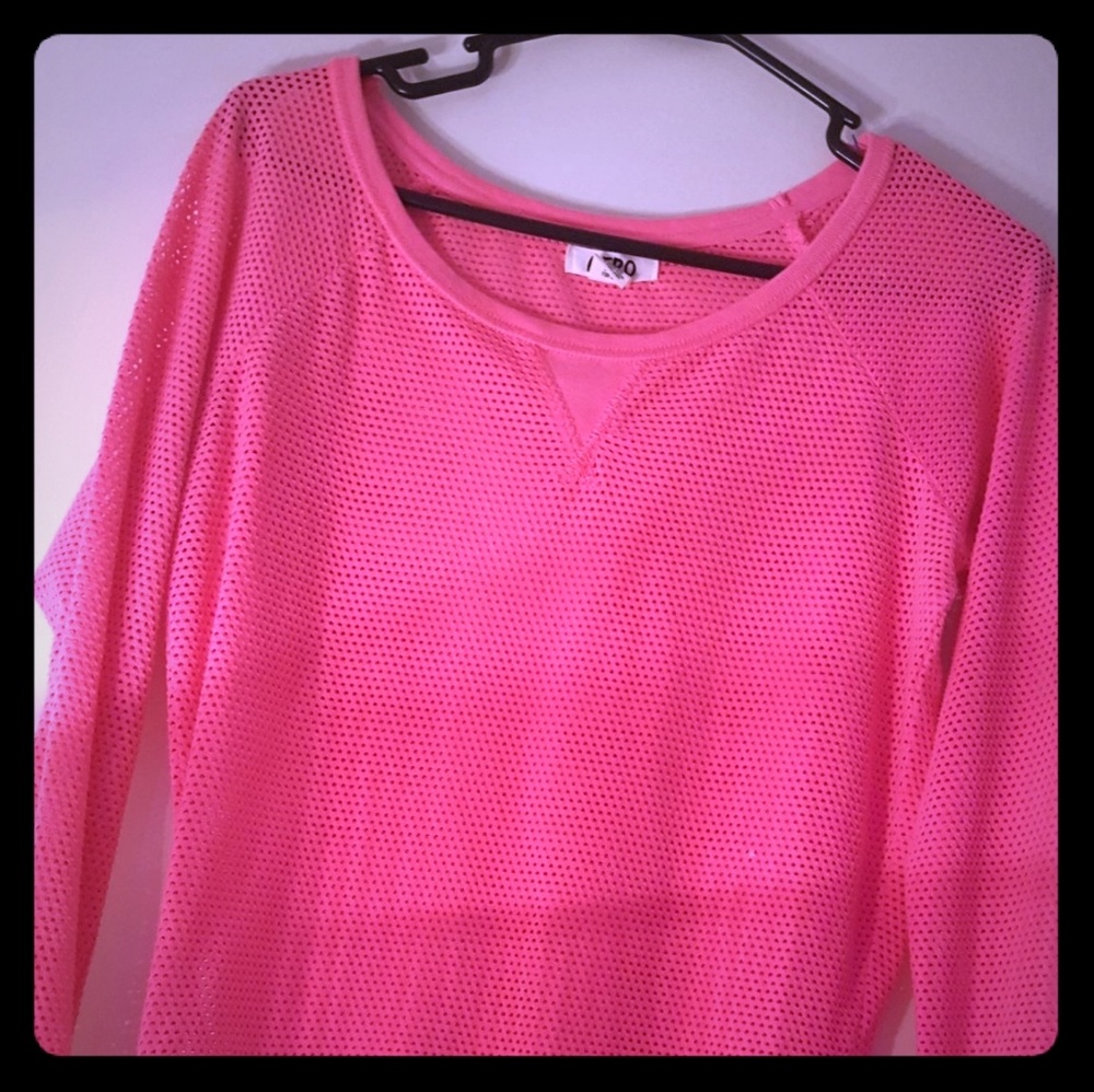Aero pink holed material work out/ casual medium